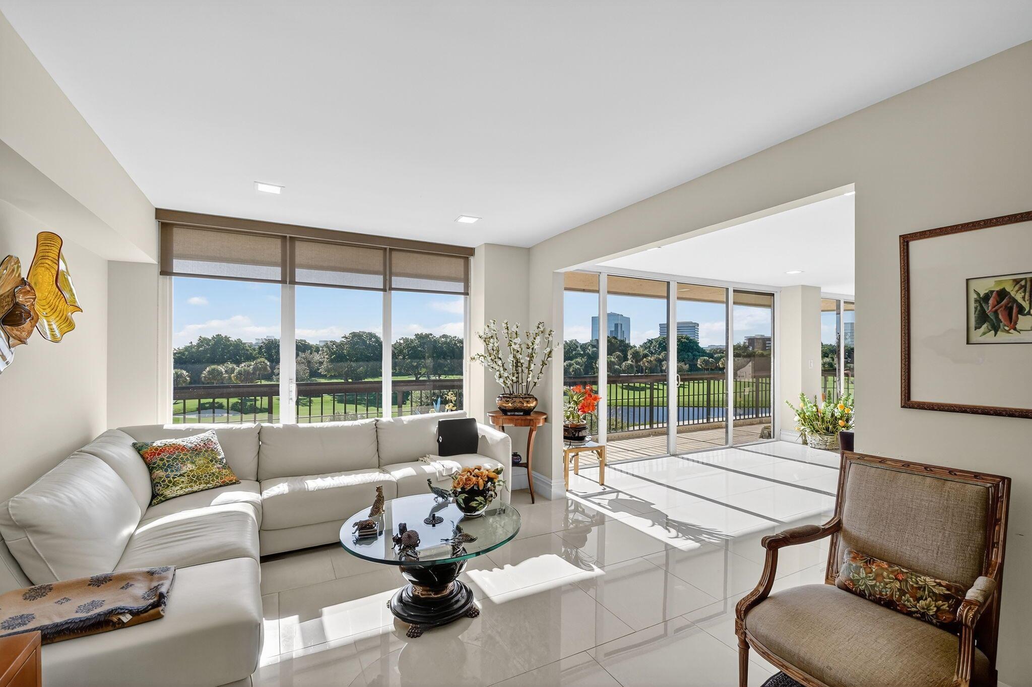 CONSULATE CONDO - Residential
