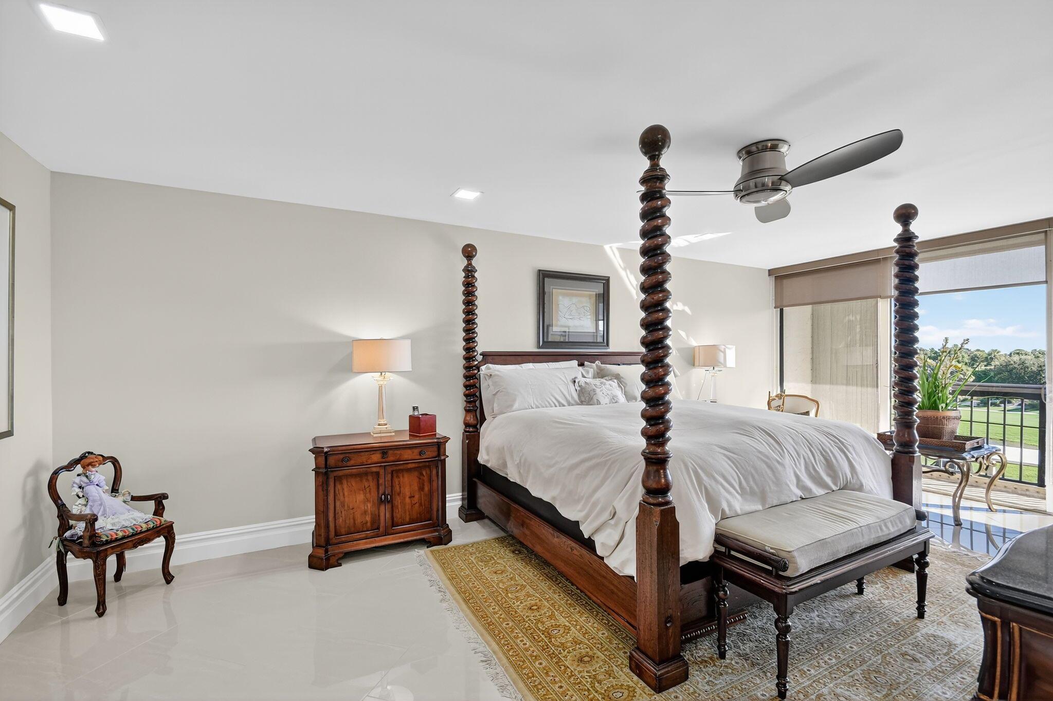 CONSULATE CONDO - Residential