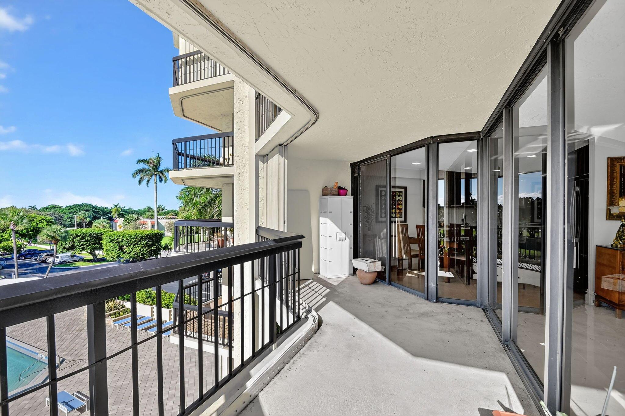 CONSULATE CONDO - Residential