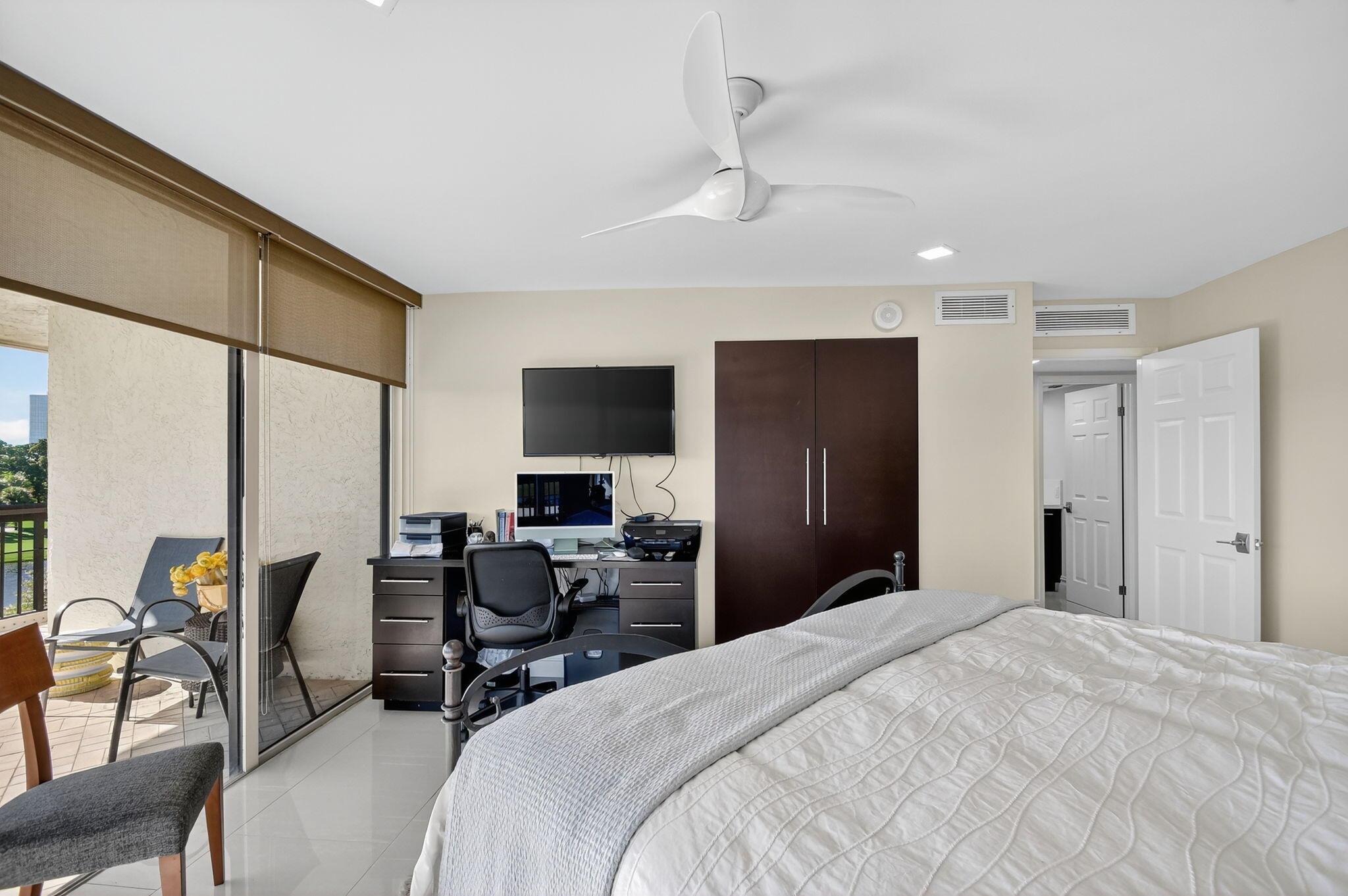 CONSULATE CONDO - Residential