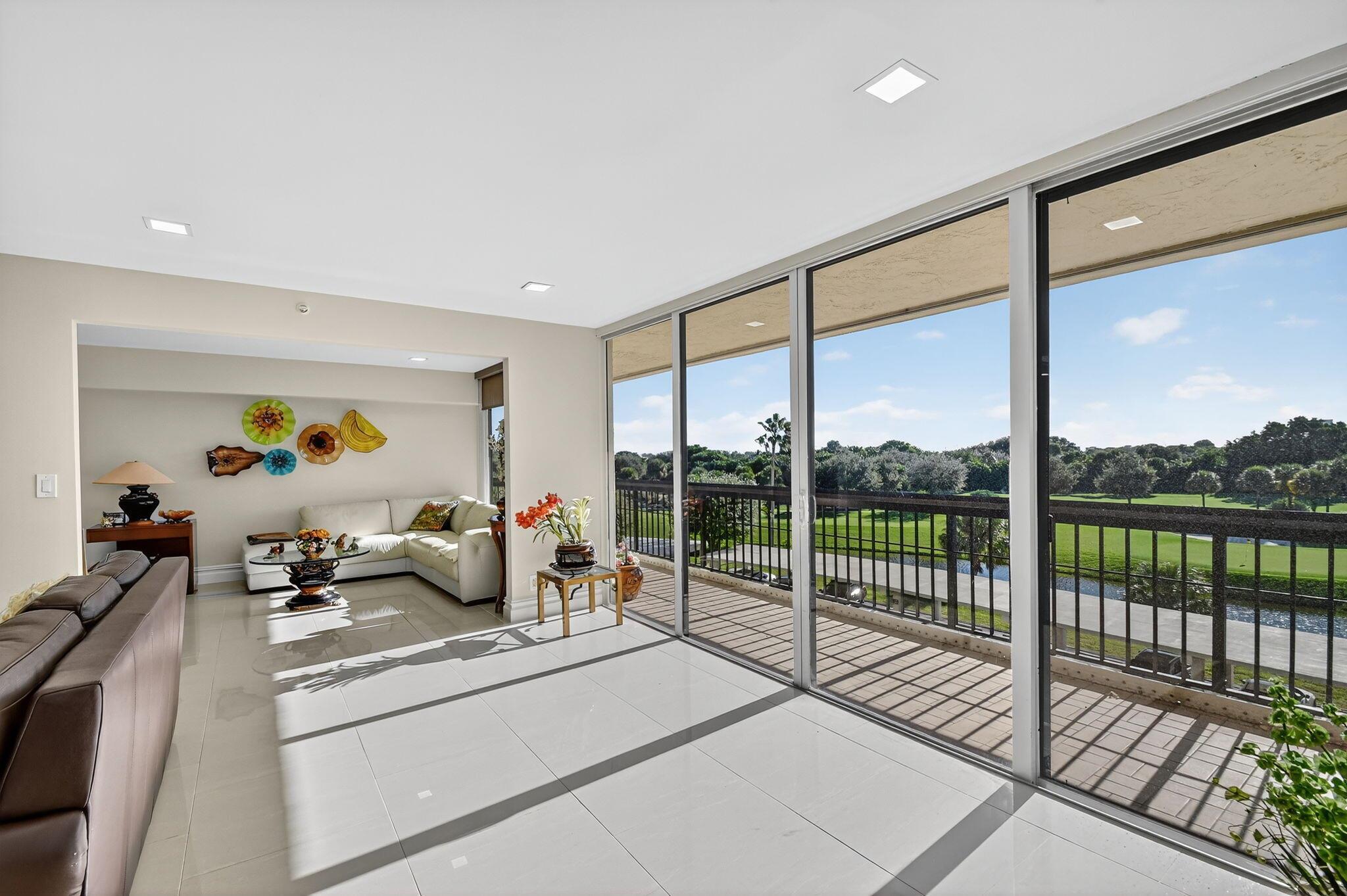 CONSULATE CONDO - Residential