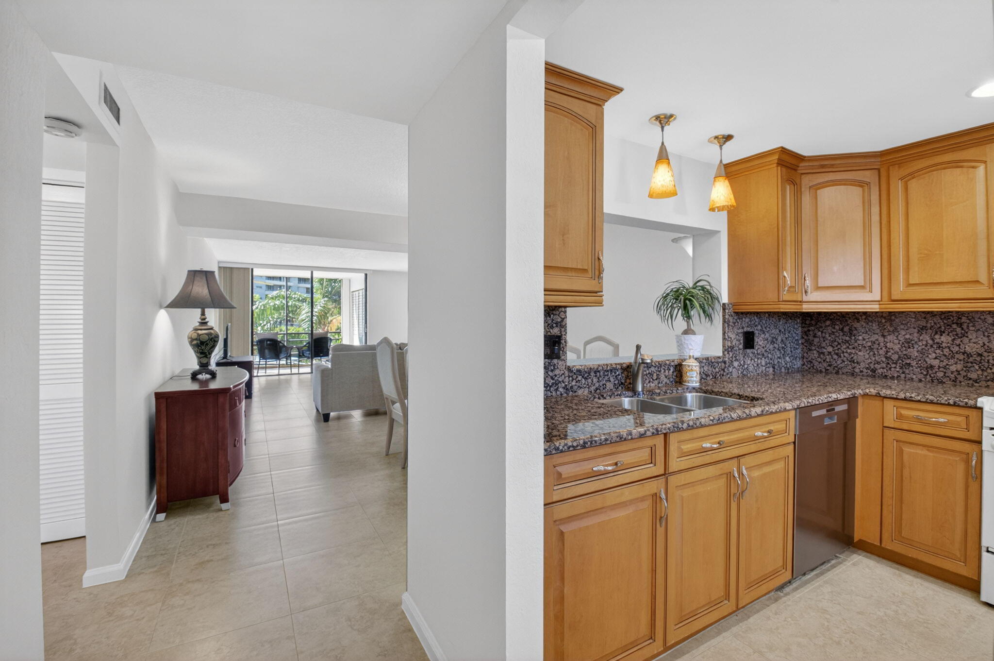 555 Banyan Tree Lane 307