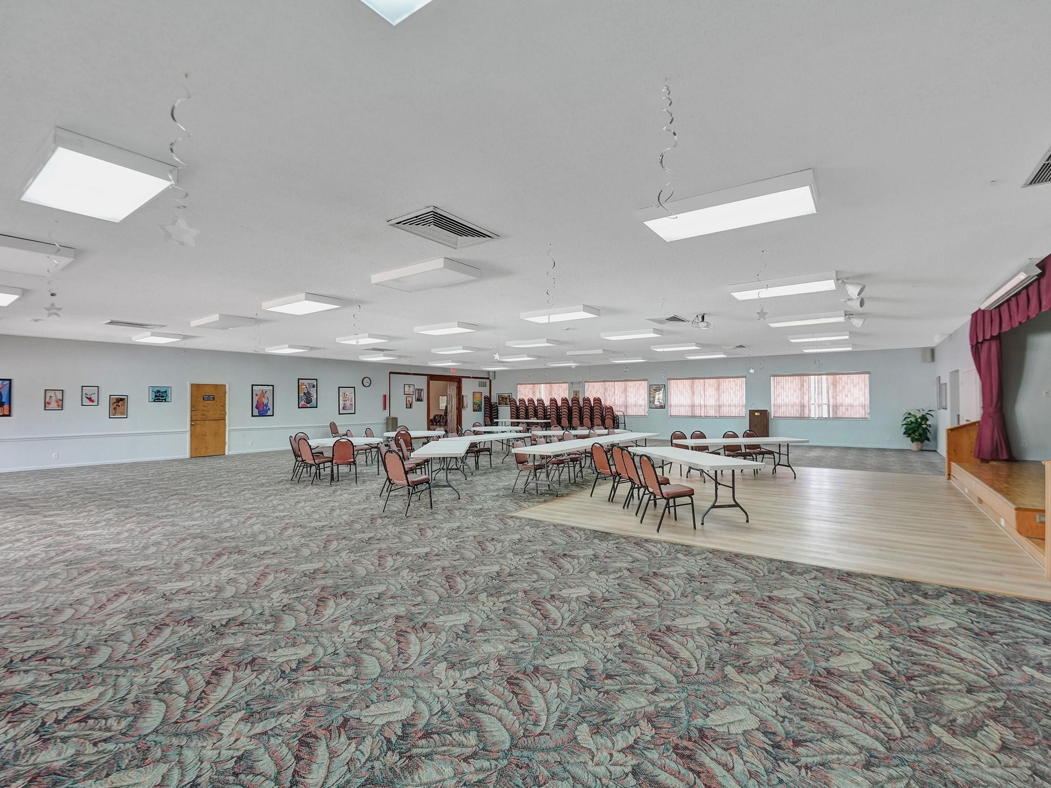 LAKES OF CARRIAGE HILLS - Residential