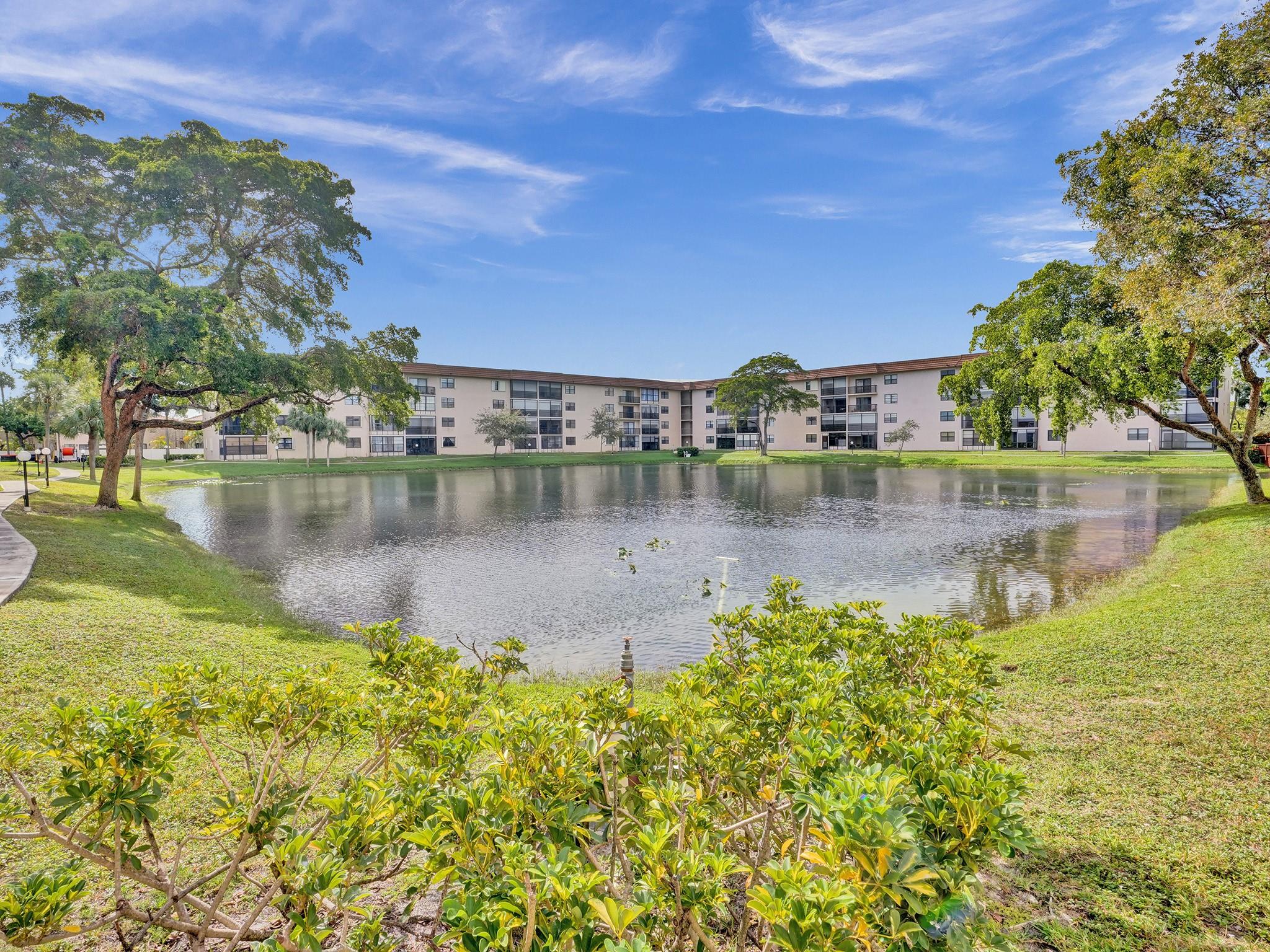 LAKES OF CARRIAGE HILLS - Residential