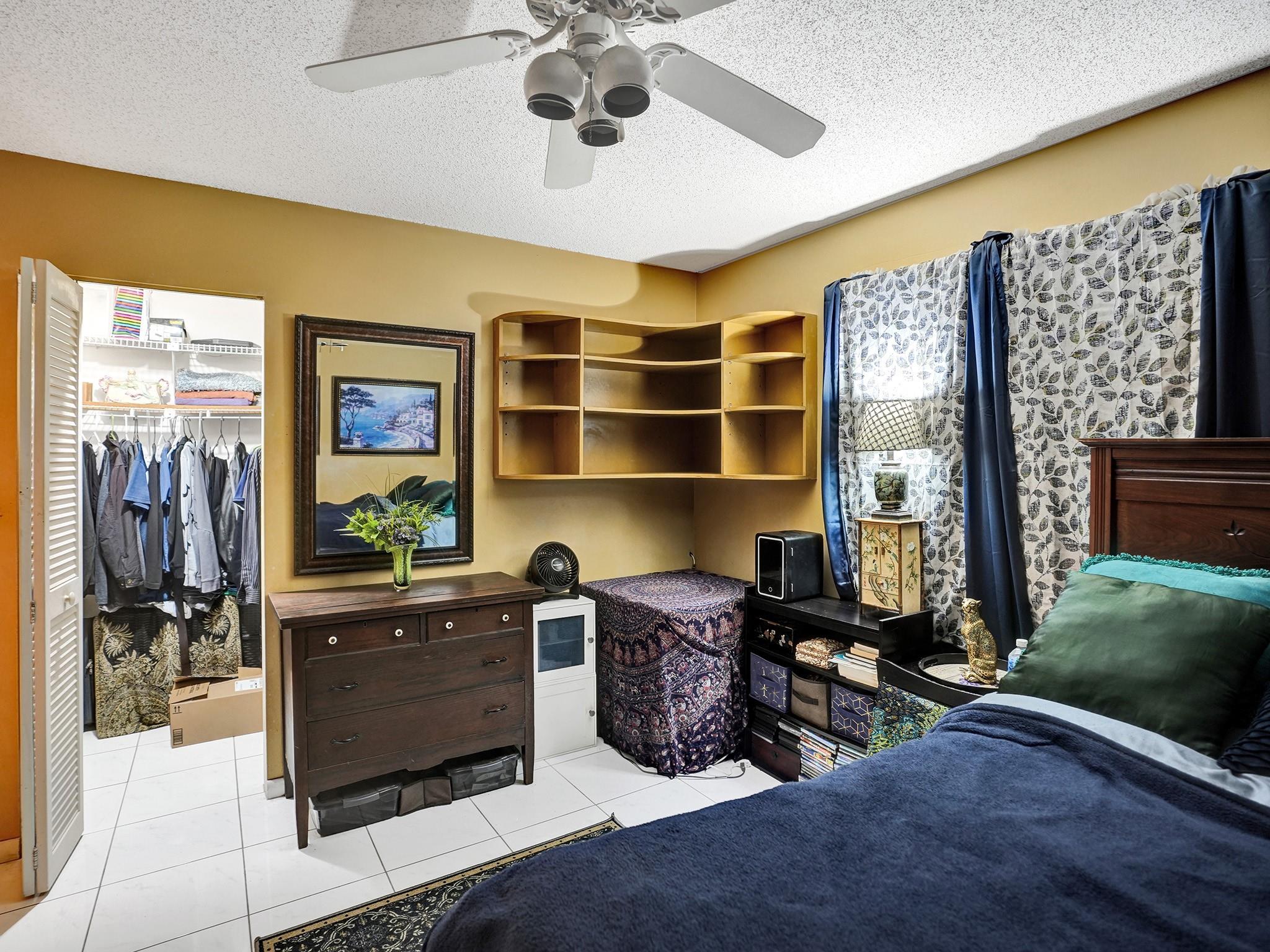 LAKES OF CARRIAGE HILLS - Residential
