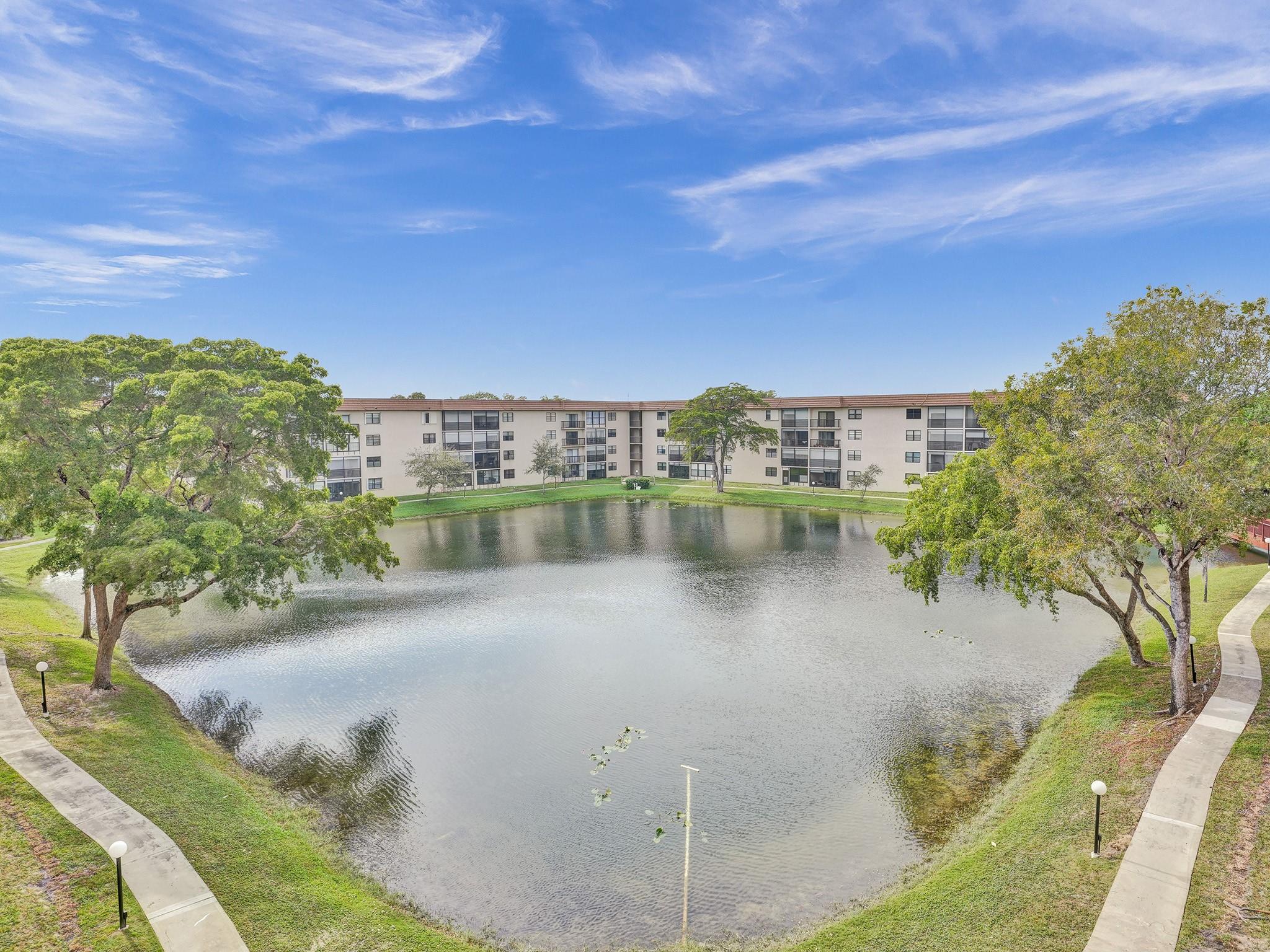 LAKES OF CARRIAGE HILLS - Residential