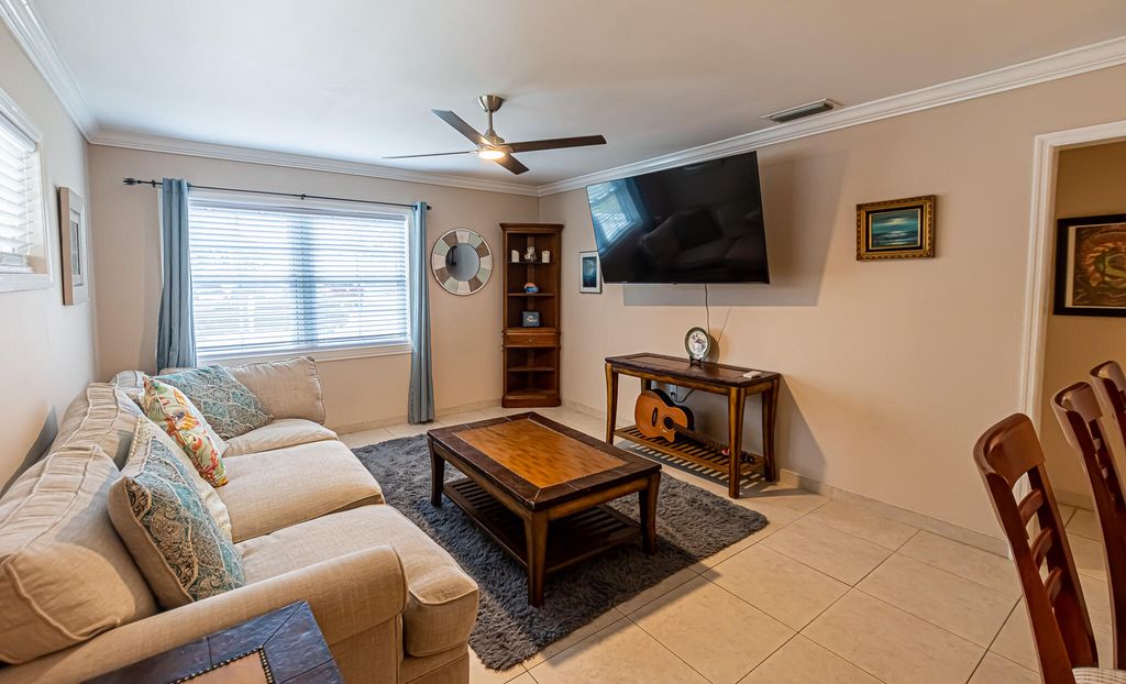 Photo of 602 Azalea Avenue, Fort Pierce, FL 34982 (MLS # R11157142)