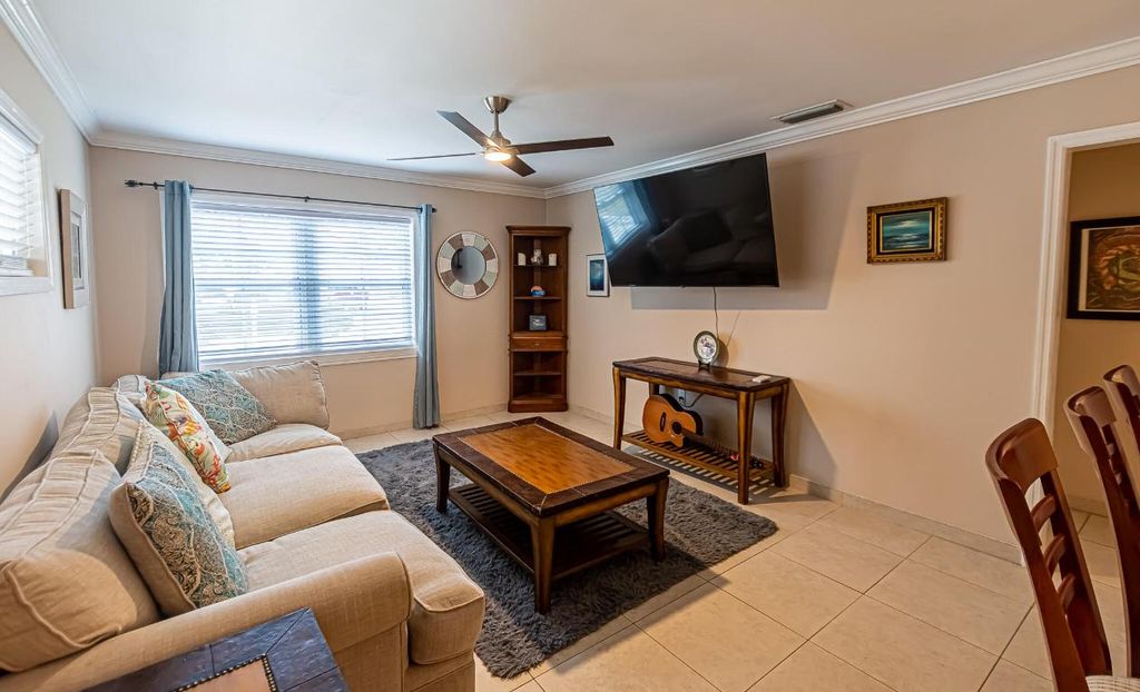 Photo of 602 Azalea Avenue, Fort Pierce, FL 34982 (MLS # R11157142)