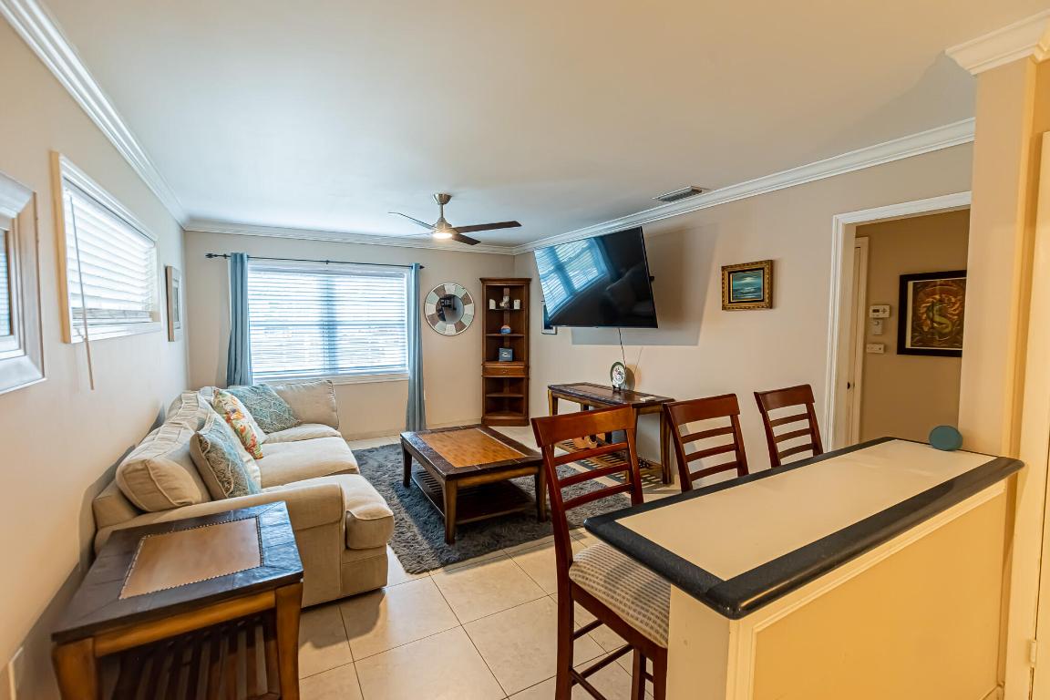 602 Azalea Avenue, Fort Pierce, FL, 34982/$245,900 3 602 Azalea Avenue