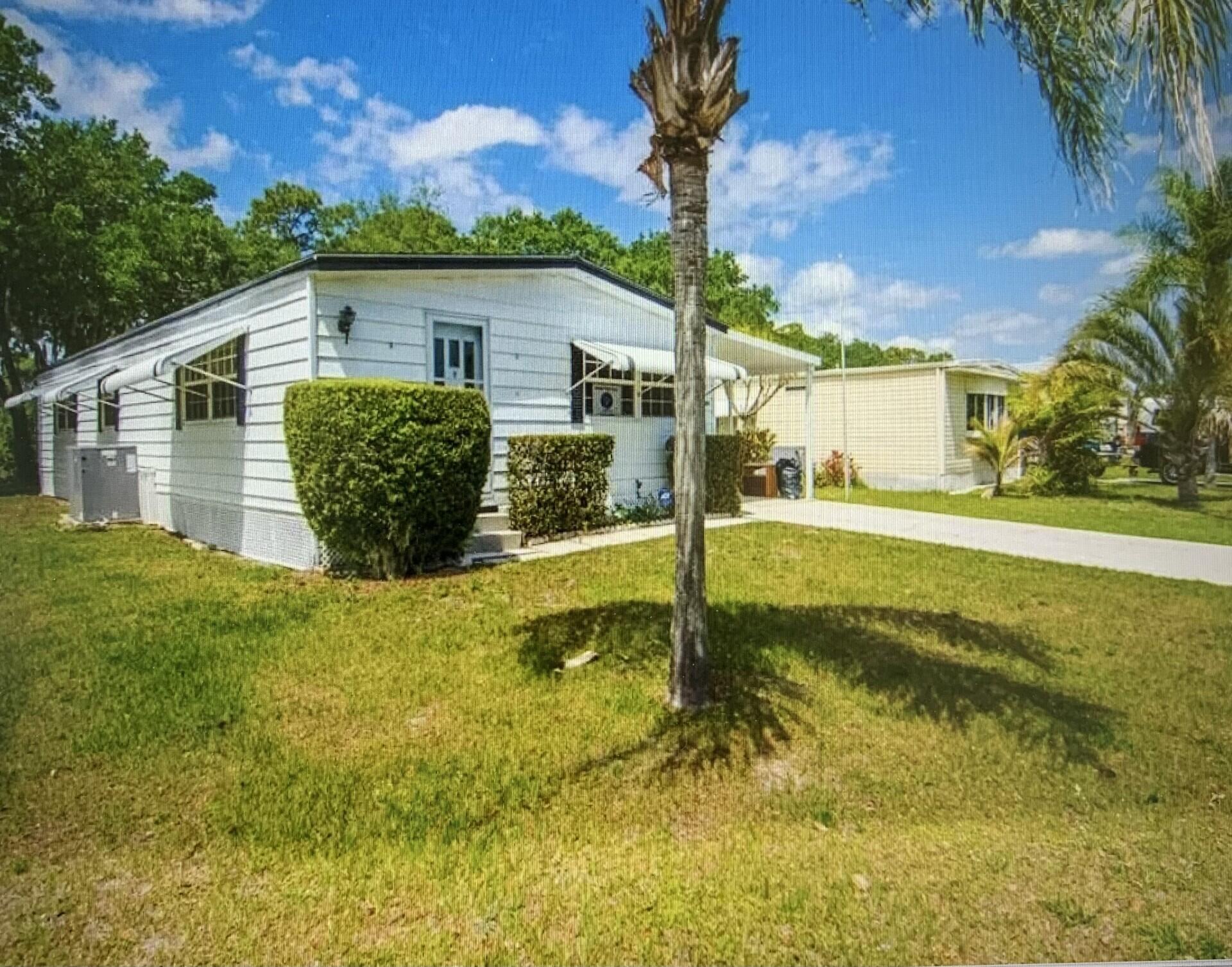 Spanish Lakes Riverfront - Residential