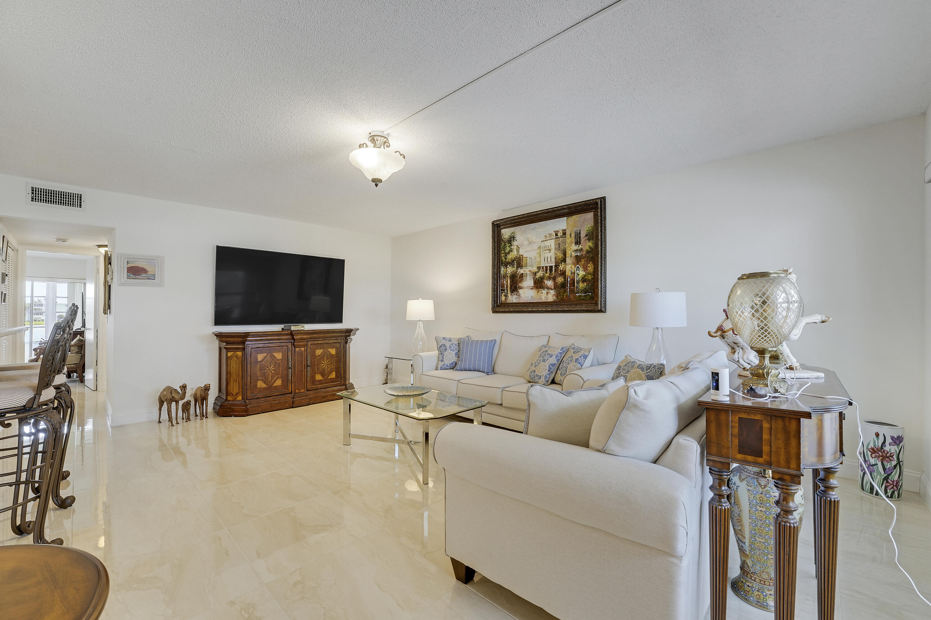 WELLINGTON CONDOS - Residential