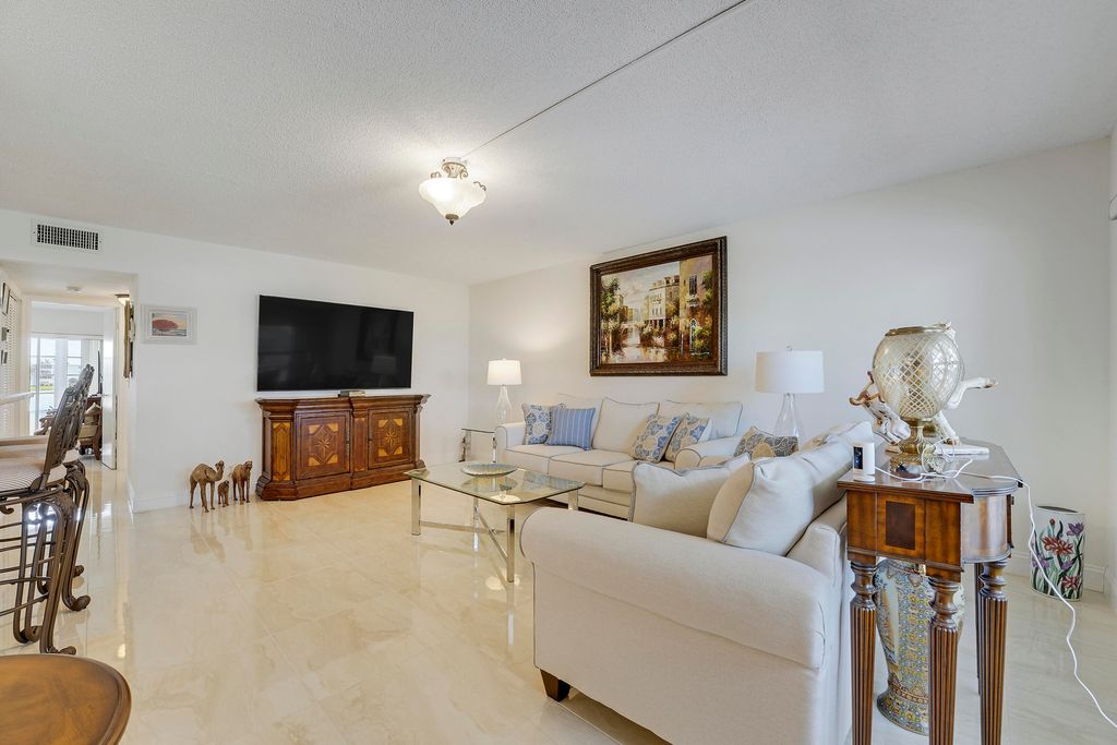 Photo of 210 E Wellington E, West Palm Beach, FL 33417 (MLS # B26032705)