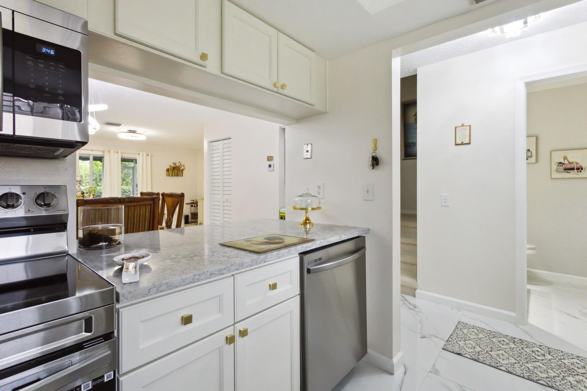 Waterside Village Palm Be - Residential Lease