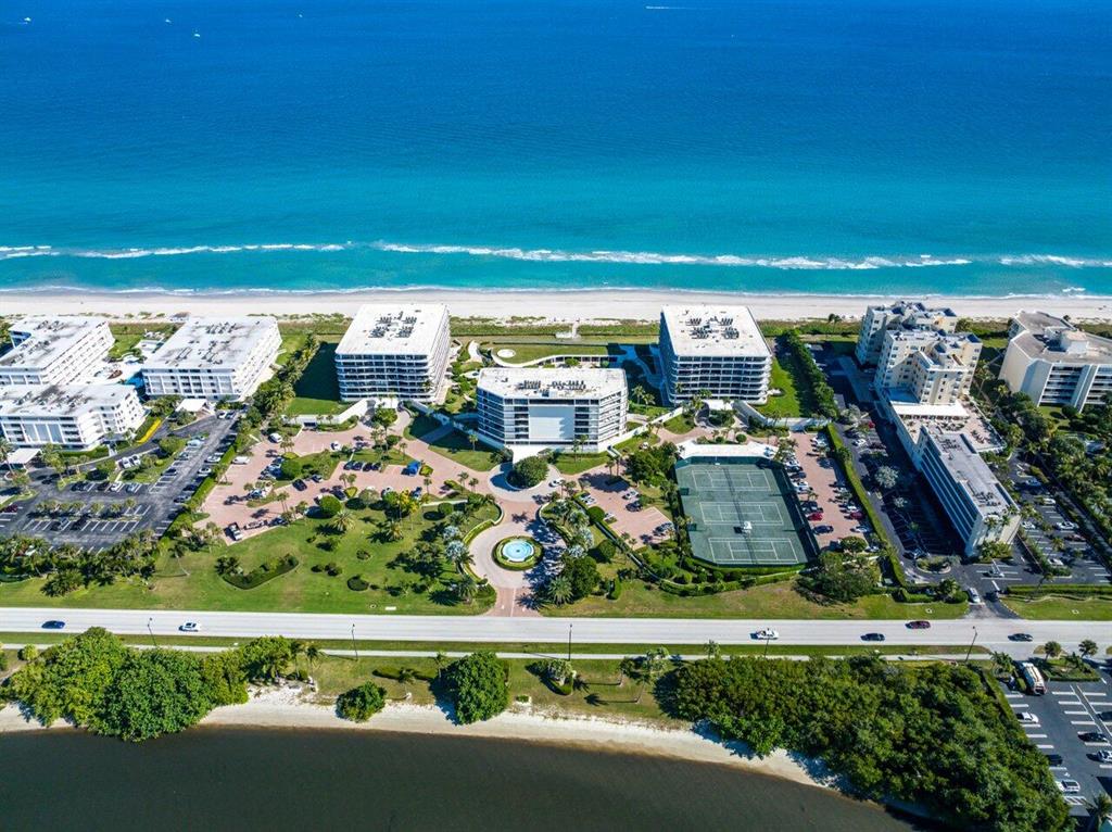 BEACH POINT CONDO - Residential
