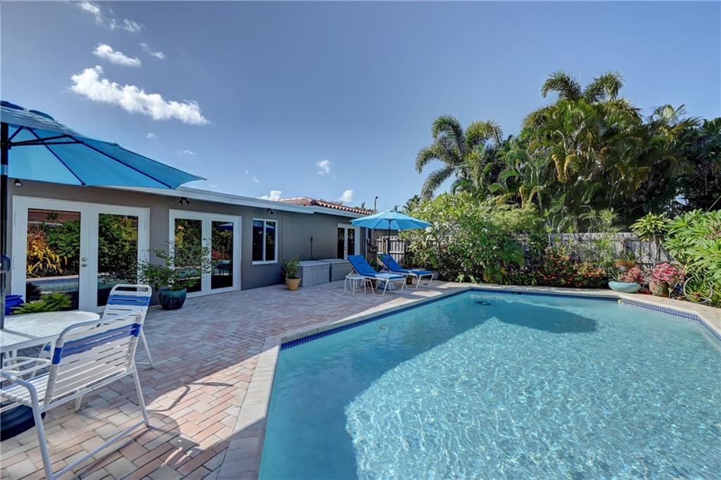 Poinsettia Heights - Residential