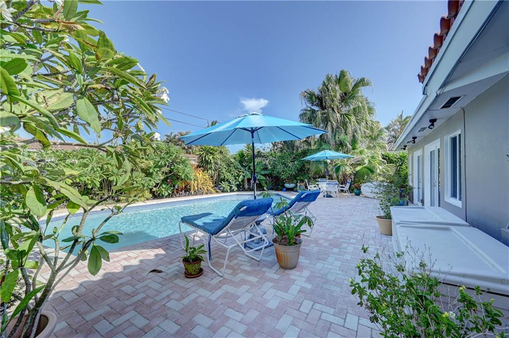 Poinsettia Heights - Residential