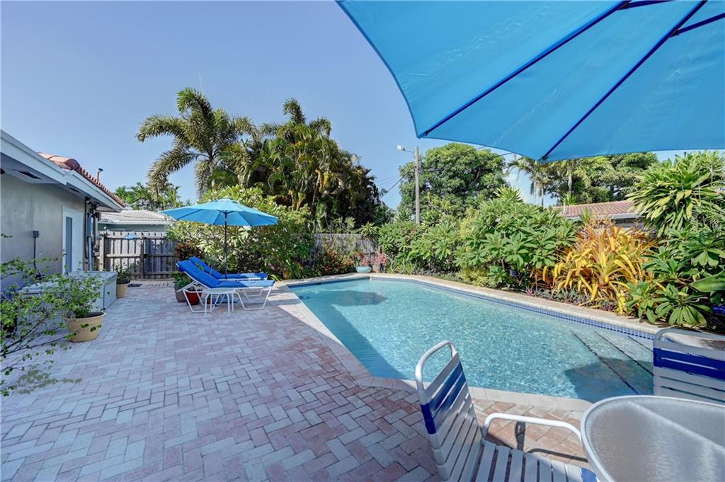 Poinsettia Heights - Residential
