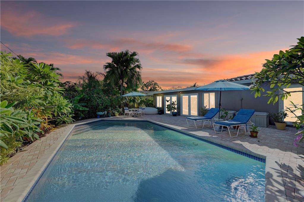 Poinsettia Heights - Residential