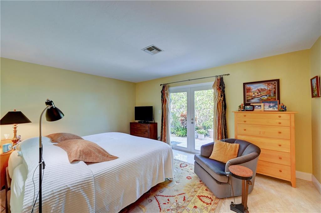 Poinsettia Heights - Residential