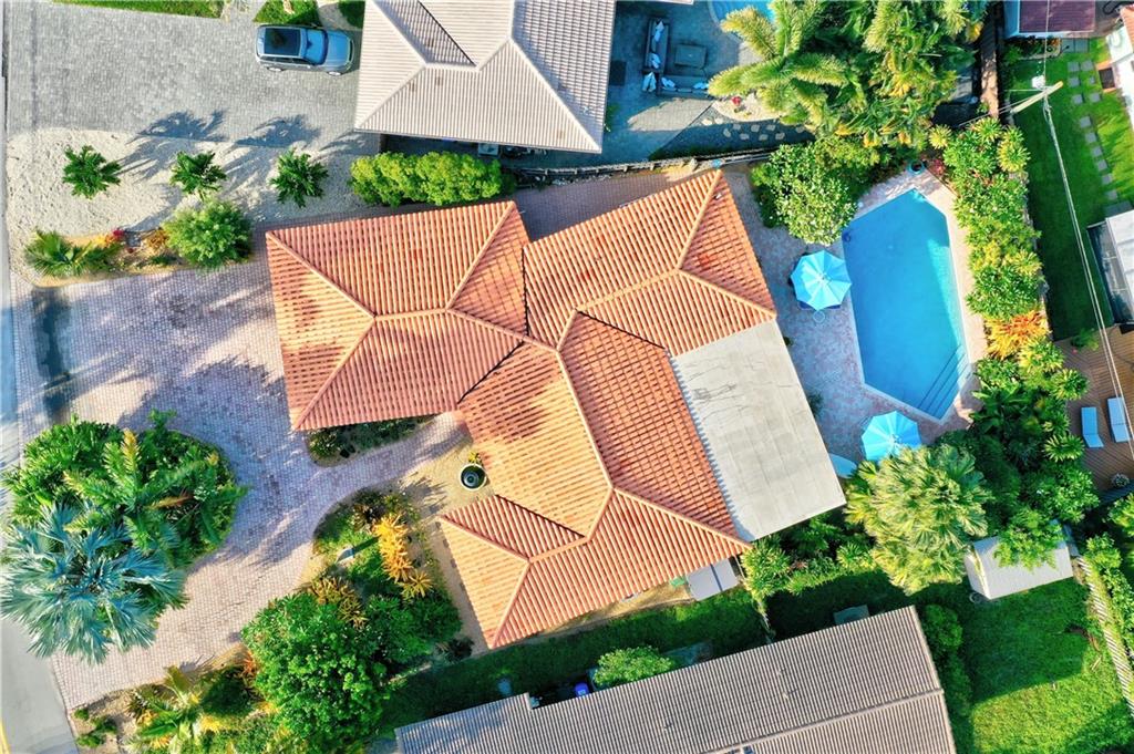 Poinsettia Heights - Residential