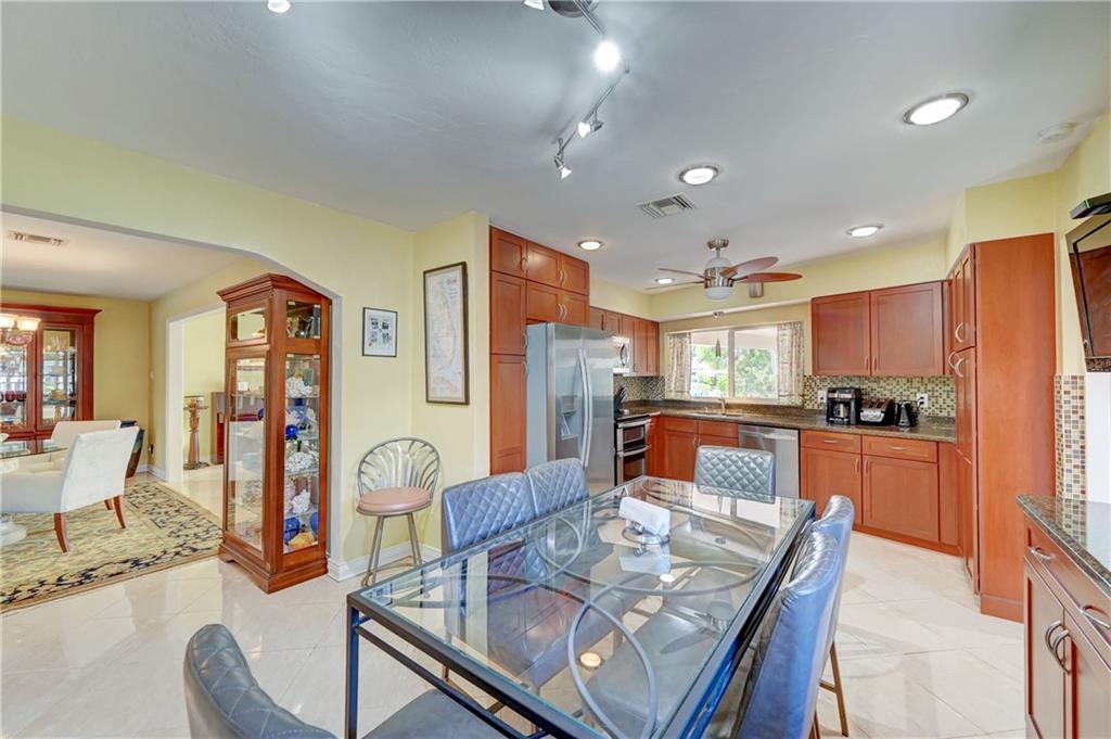 Poinsettia Heights - Residential