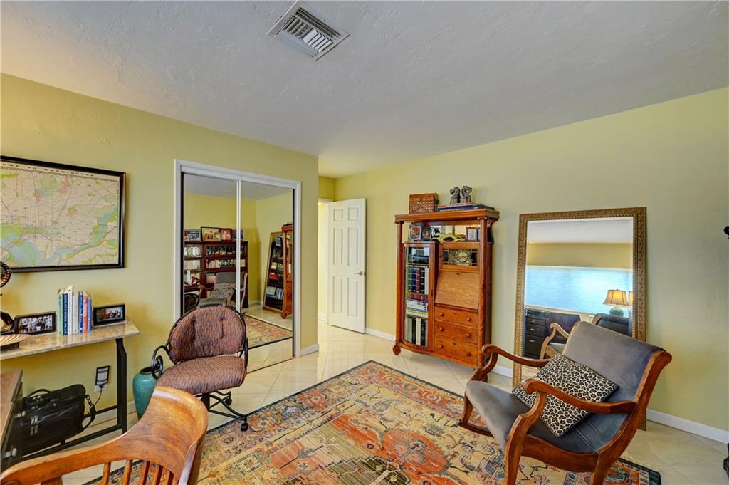 Poinsettia Heights - Residential