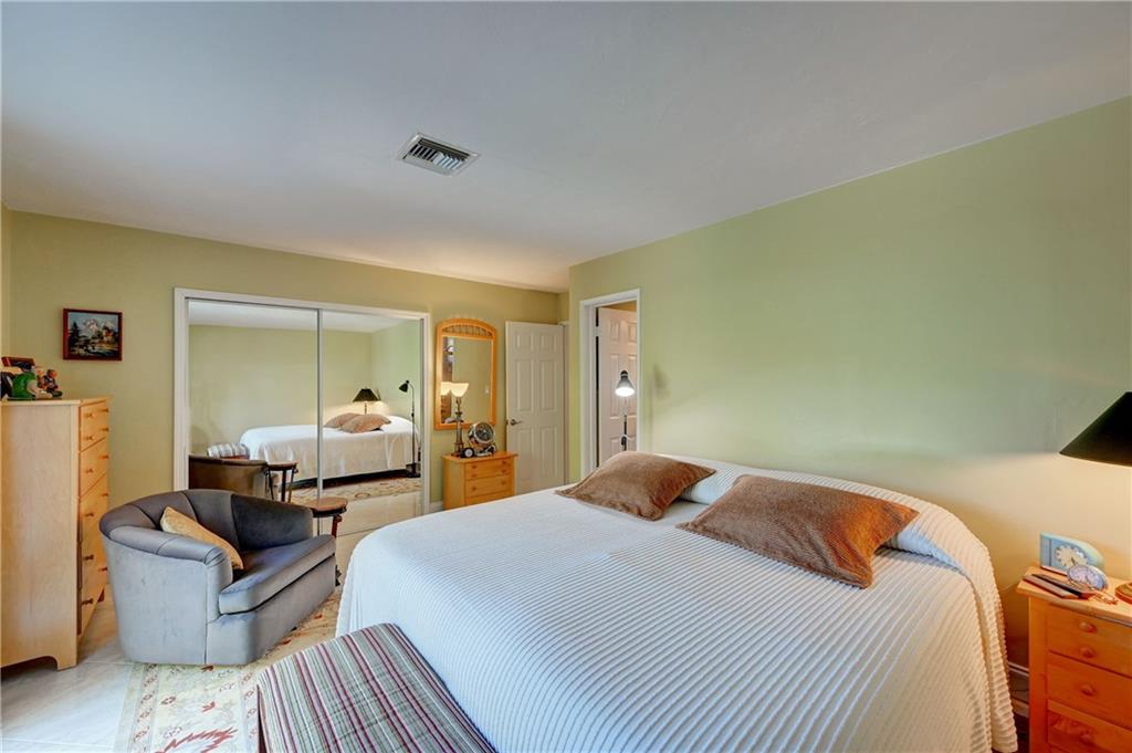 Poinsettia Heights - Residential