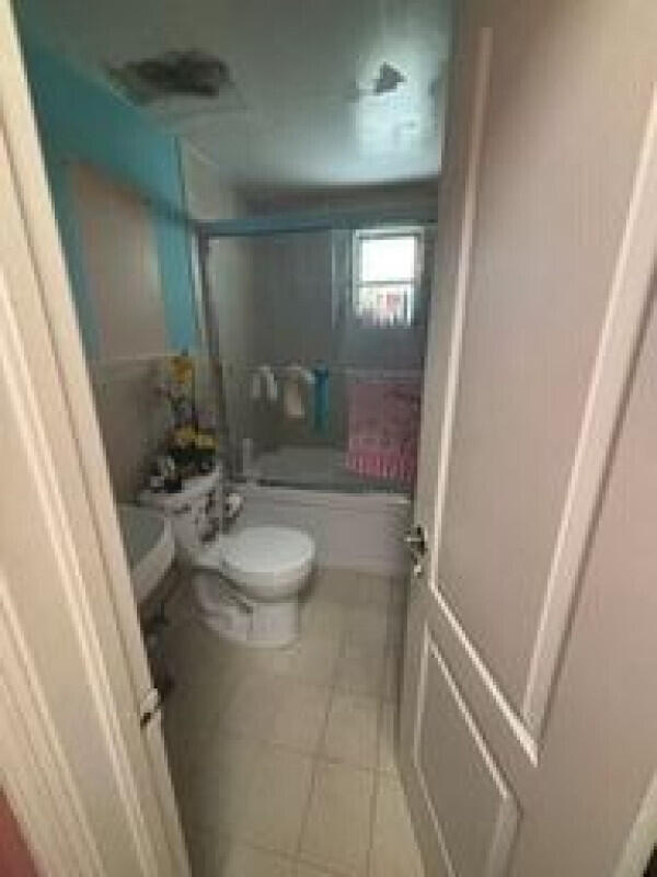 SILVER BLUFF GARDENS - Residential Income