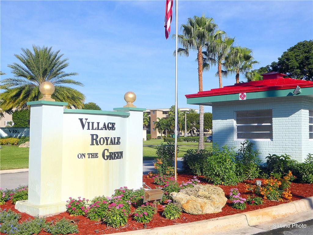 VILLAGE ROYALE ON THE GRE - Residential