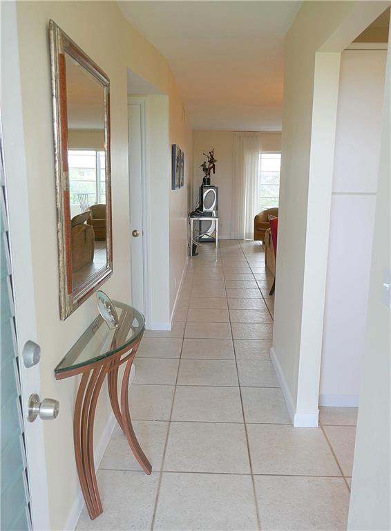 VILLAGE ROYALE ON THE GRE - Residential