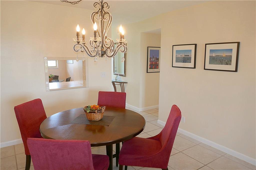 VILLAGE ROYALE ON THE GRE - Residential