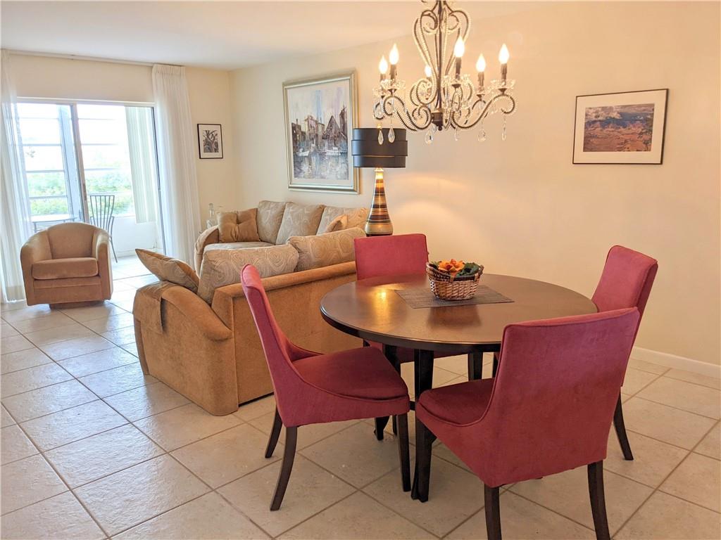 VILLAGE ROYALE ON THE GRE - Residential