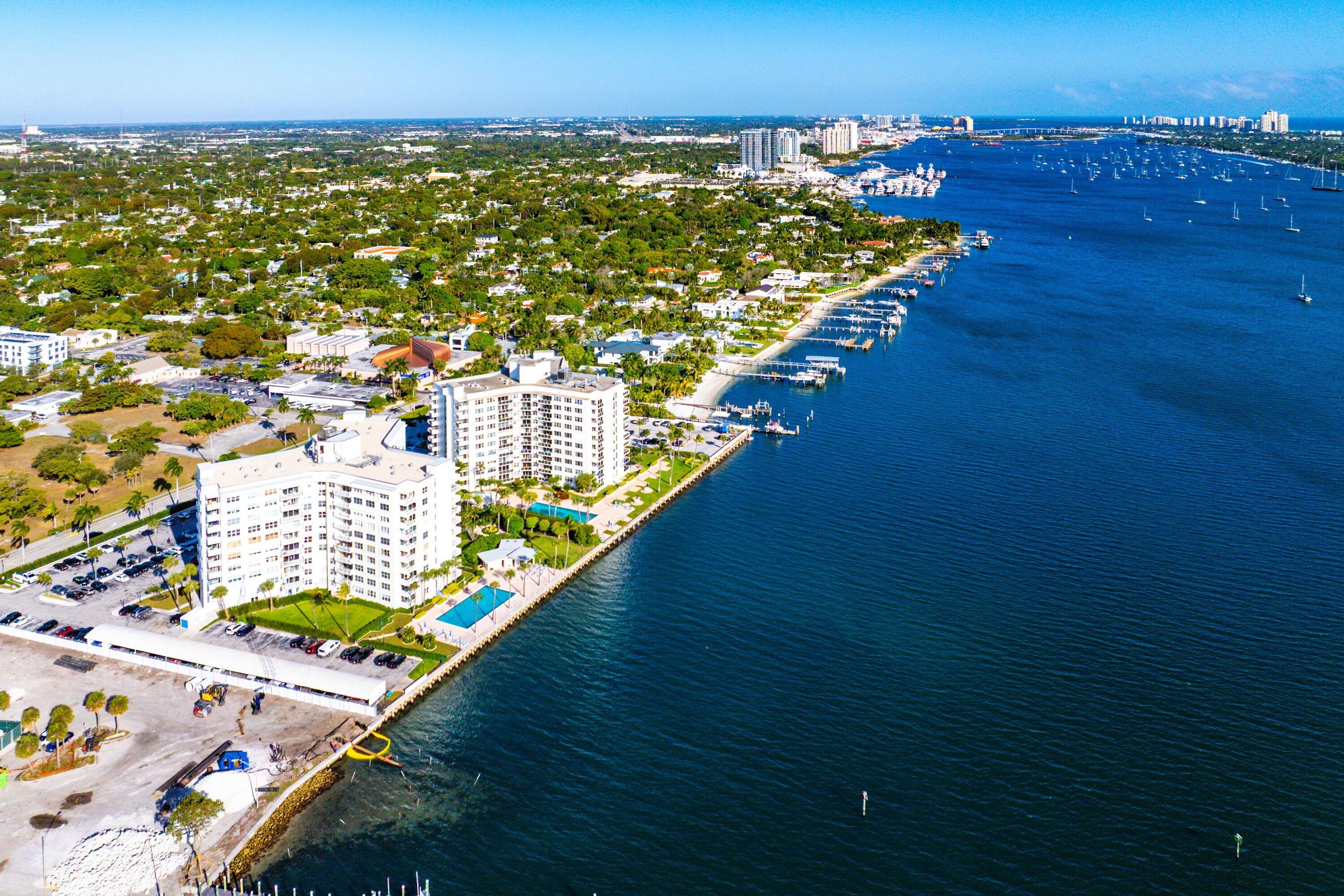 PORTOFINO CONDO PT OF LTS 15 AND 16,JARVIS PAR - Residential