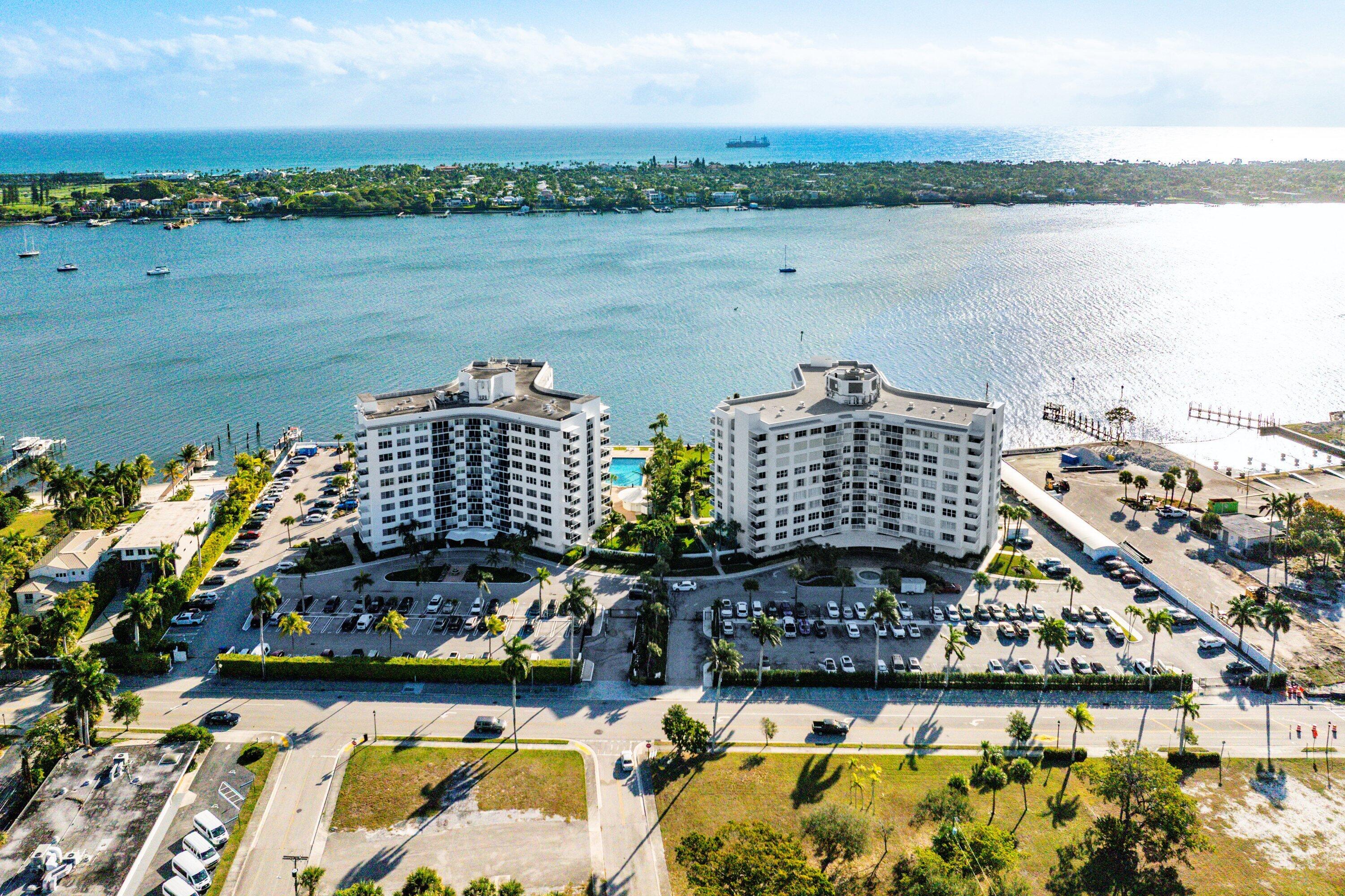 PORTOFINO CONDO PT OF LTS 15 AND 16,JARVIS PAR - Residential