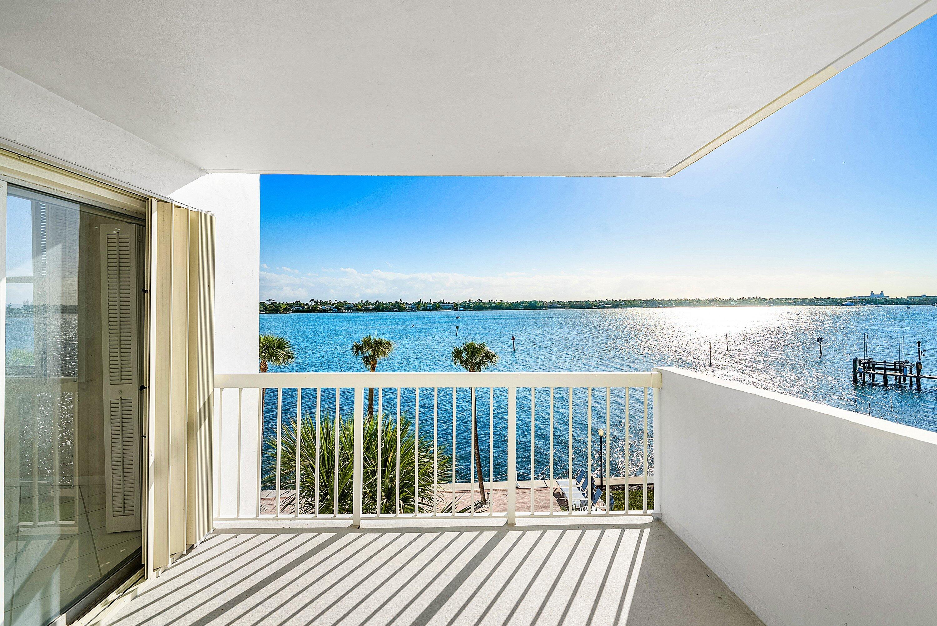 PORTOFINO CONDO PT OF LTS 15 AND 16,JARVIS PAR - Residential