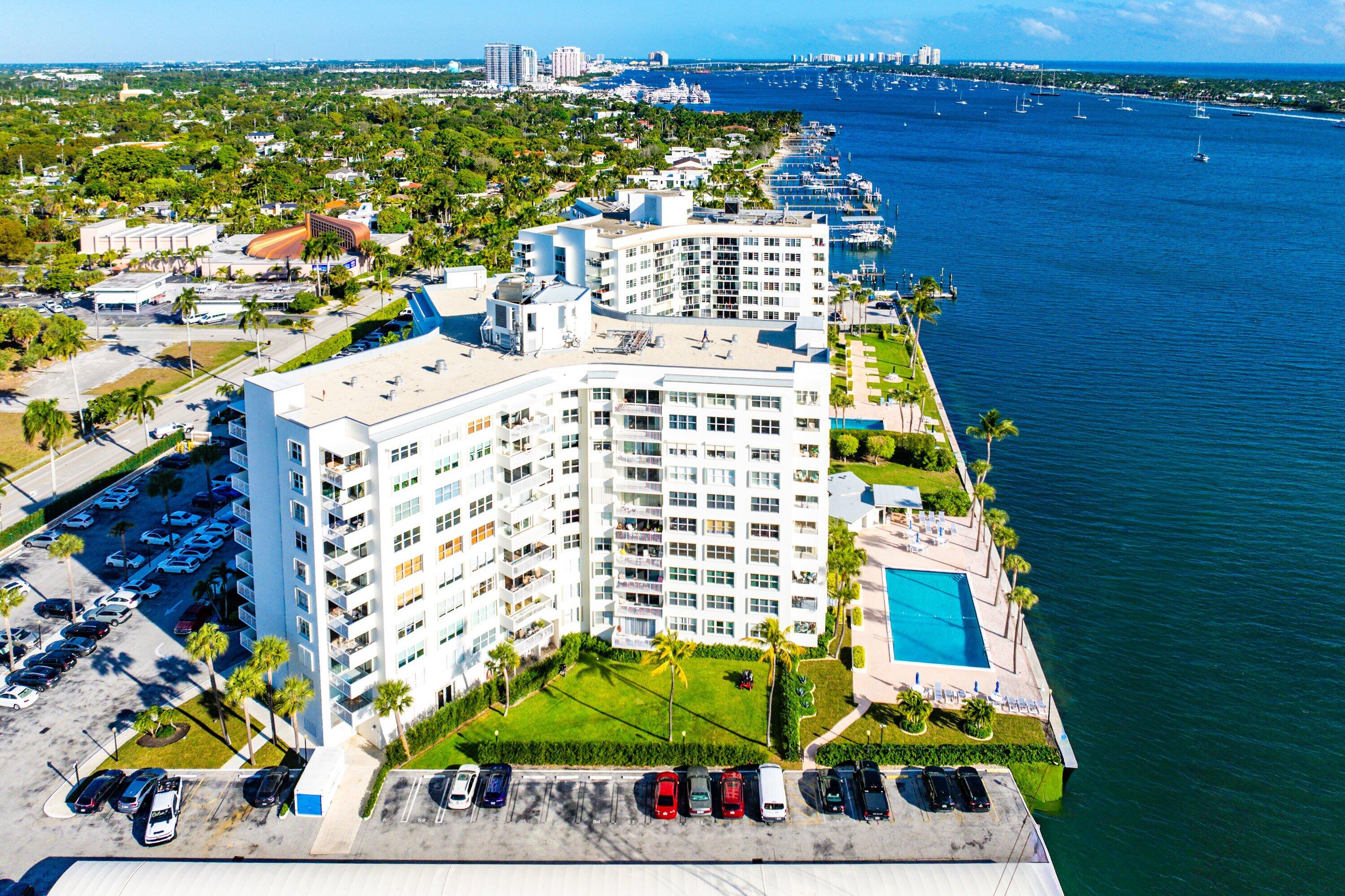 PORTOFINO CONDO PT OF LTS 15 AND 16,JARVIS PAR - Residential