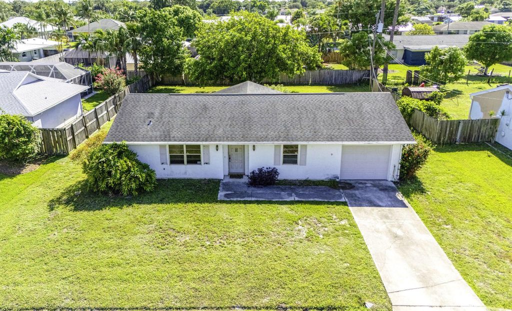 Photo of 2251 SE Holland Street, Port Saint Lucie, FL 34952 (MLS # R11103341)