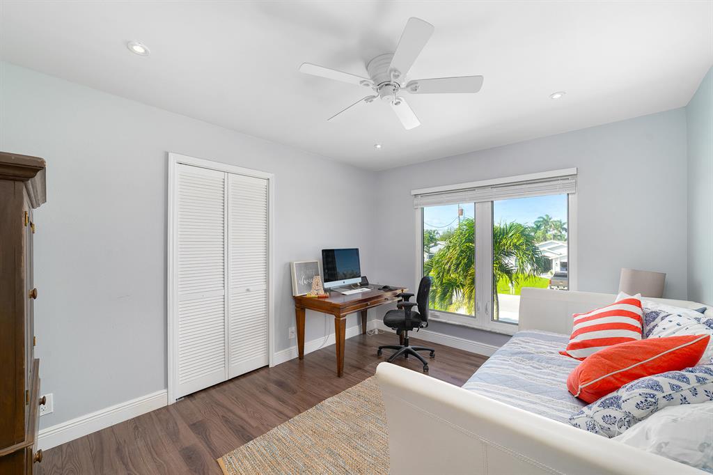 NORTH PALM BEACH HEIGHTS SEC 3 - Residential