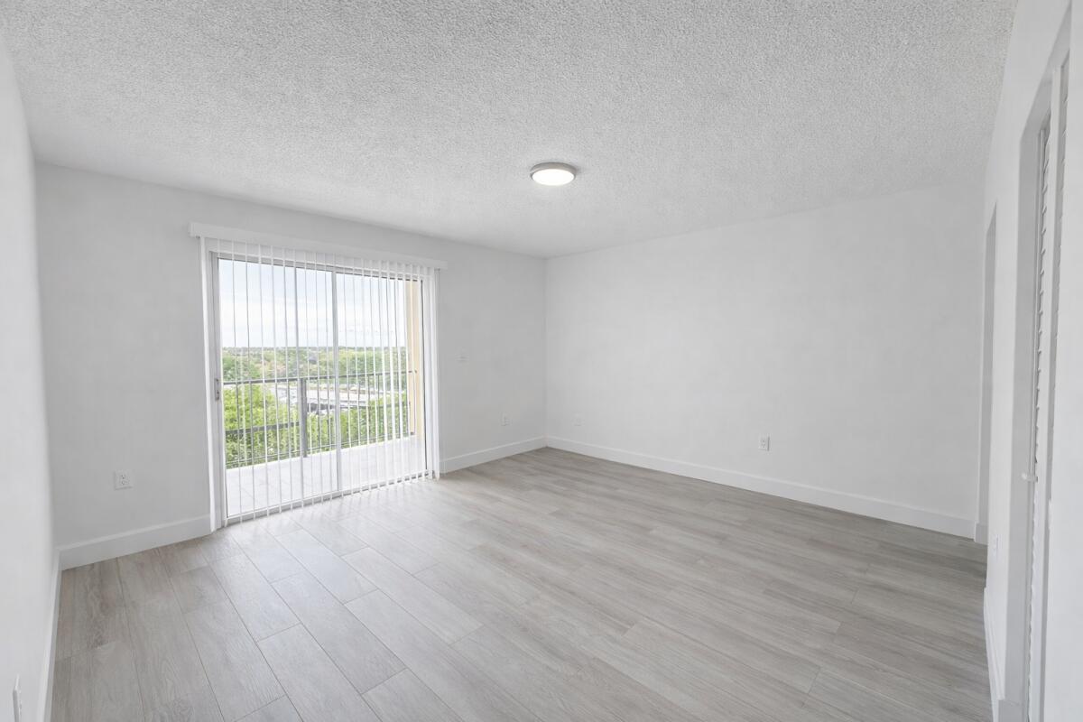 3300 S Dixie Highway 603