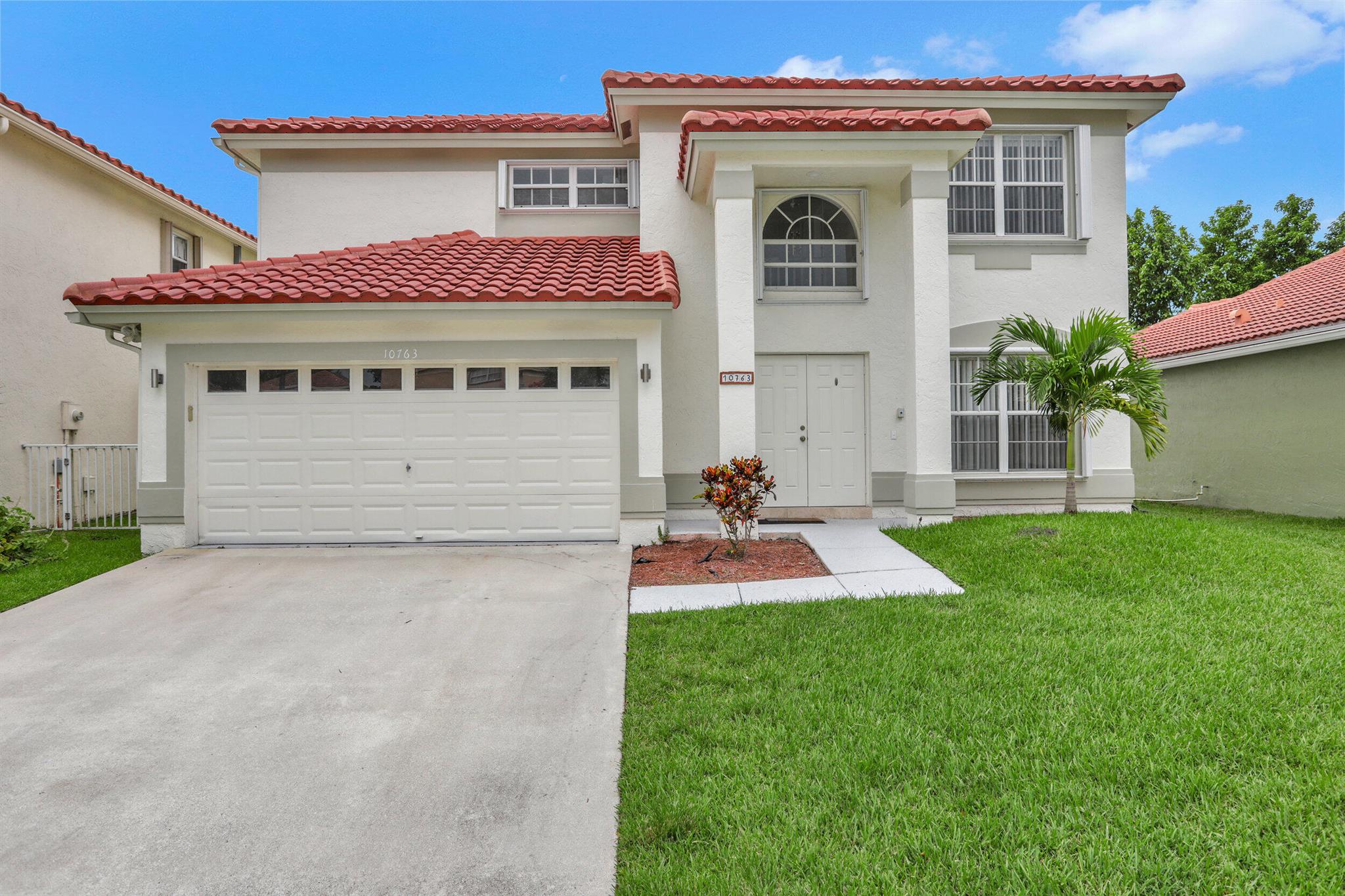NEWLY RENOVATED 4 BEDROOM 2 BATH WATERFRONT HOME. NEW STAINLESS APPLIANCES . RENOVATED BATHS . NO CARPETS. COMMUNITY POOL. A RATED SCHOOLS AND MUCH MORE.