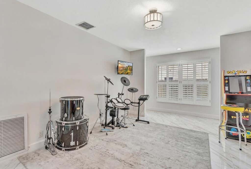 Photo of 1280 NW 114th Avenue, Coral Springs, FL 33071 (MLS # B26059615)
