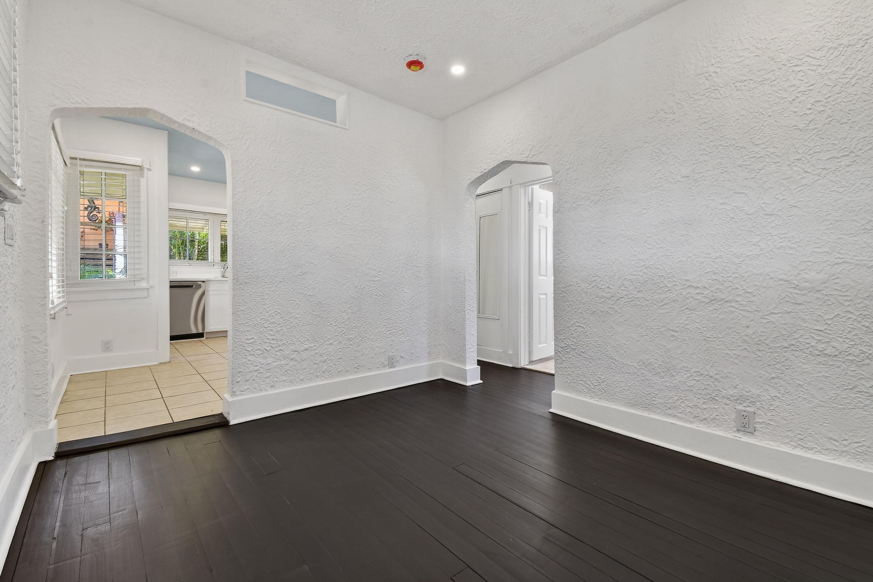 LAKE WORTH TOWN OF - Residential Lease