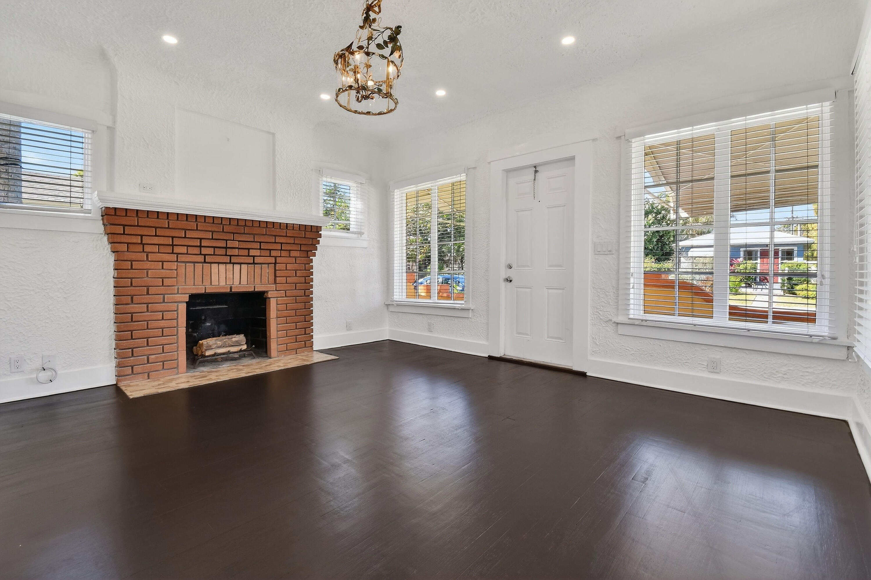 LAKE WORTH TOWN OF - Residential Lease