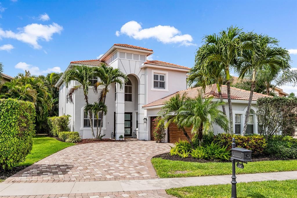 Photo of 134 Via Condado Way, Palm Beach Gardens, FL 33418 (MLS # R10786897)