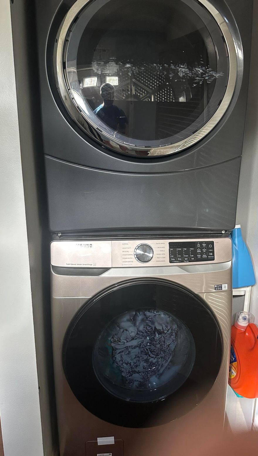 BEAUTIFUL TOWNHOUSE AT COCONUTS. NEW WASHER/DRYER AND A/C. LAMINATED FLOORS. ACCESS TO BONAVENTURE TOWN CENTER AND A+ SCHOOLS.