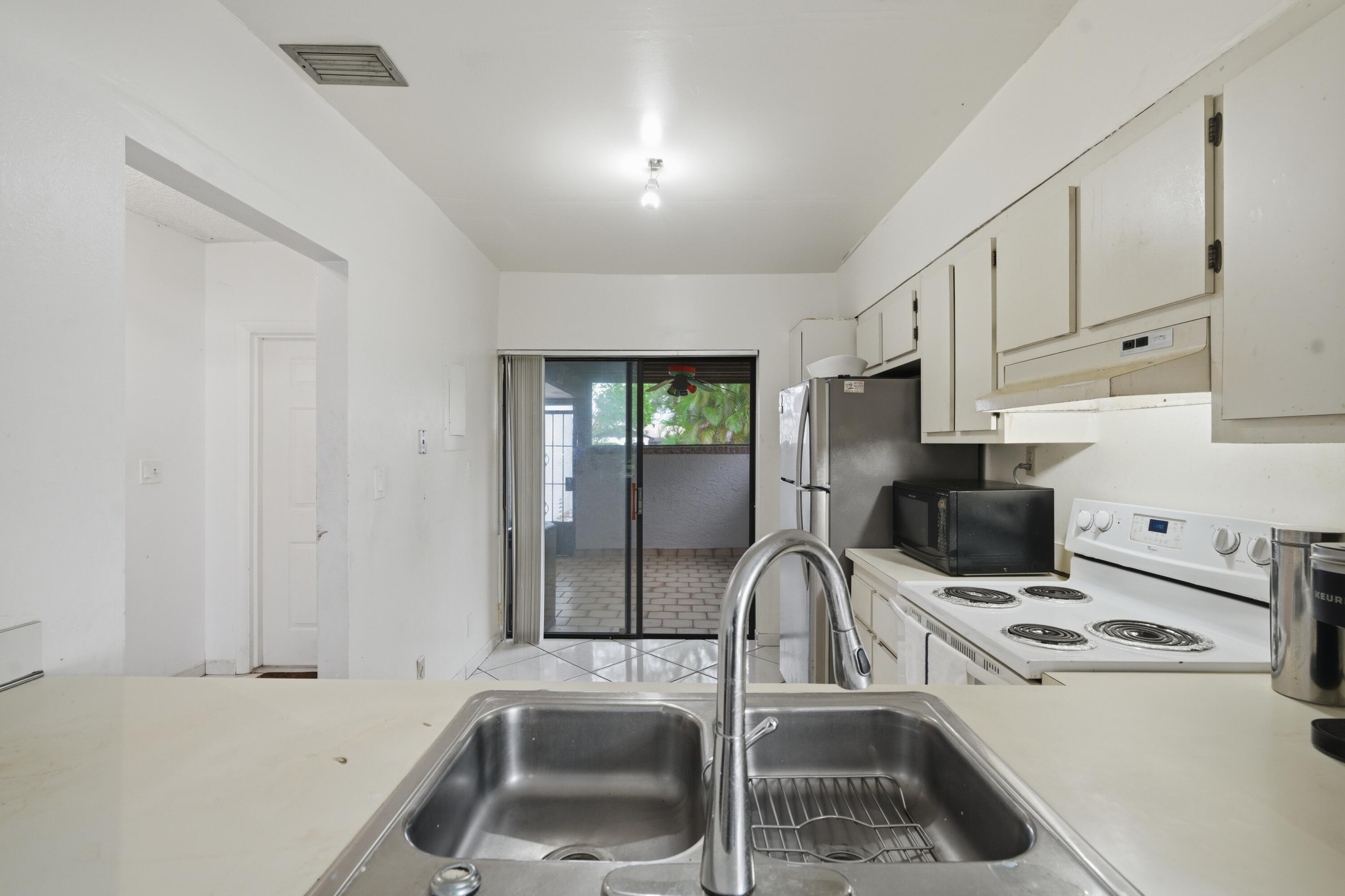 WEDGEWOOD CONDOMINIUM - Residential