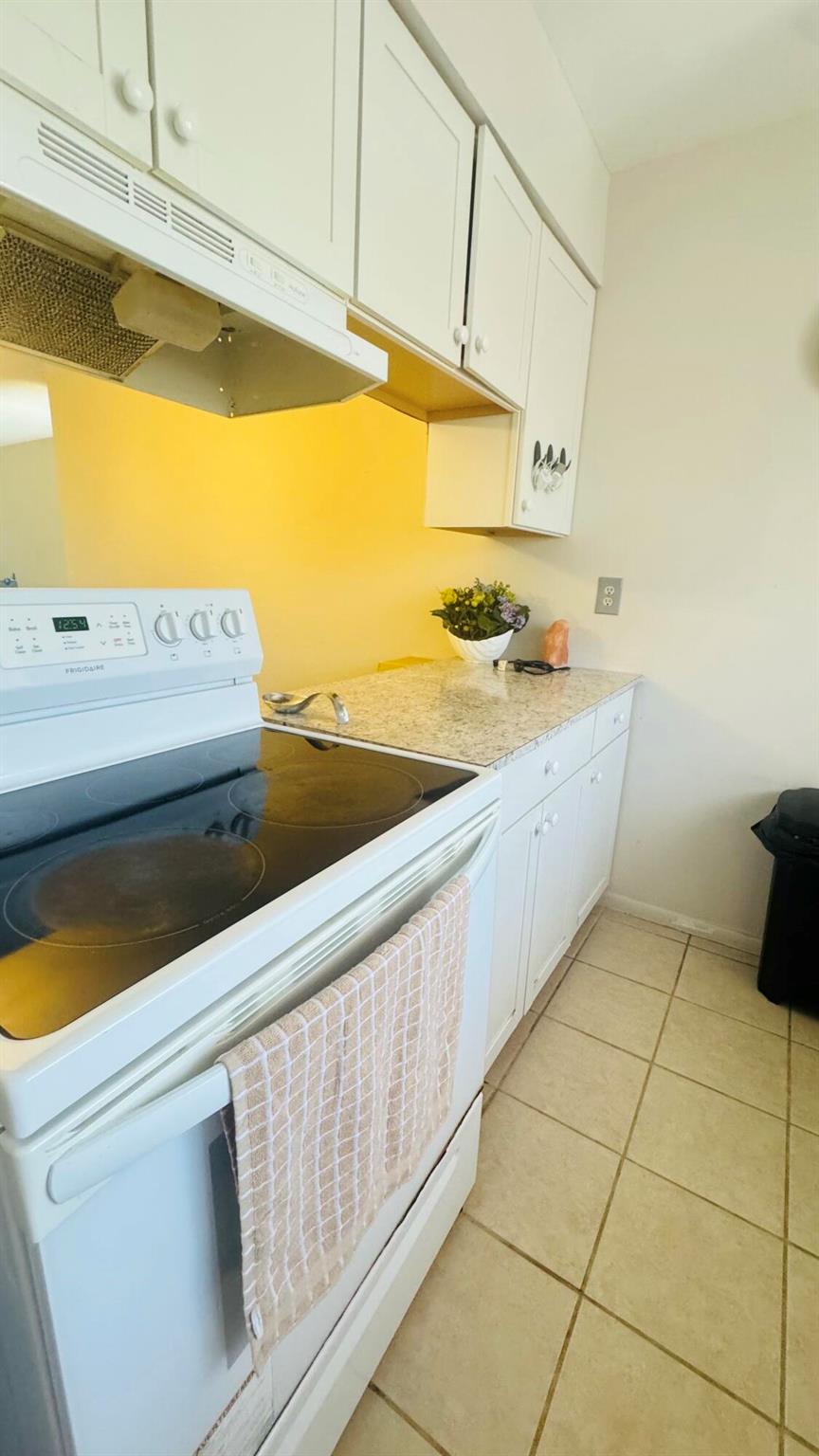 1000 Lake Of The Woods Boulevard D205