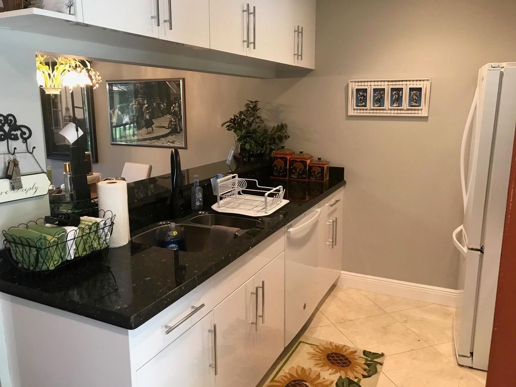 Photo of 824 SW 9 St Circle #203, Boca Raton, FL 33486 (MLS # R11112918)