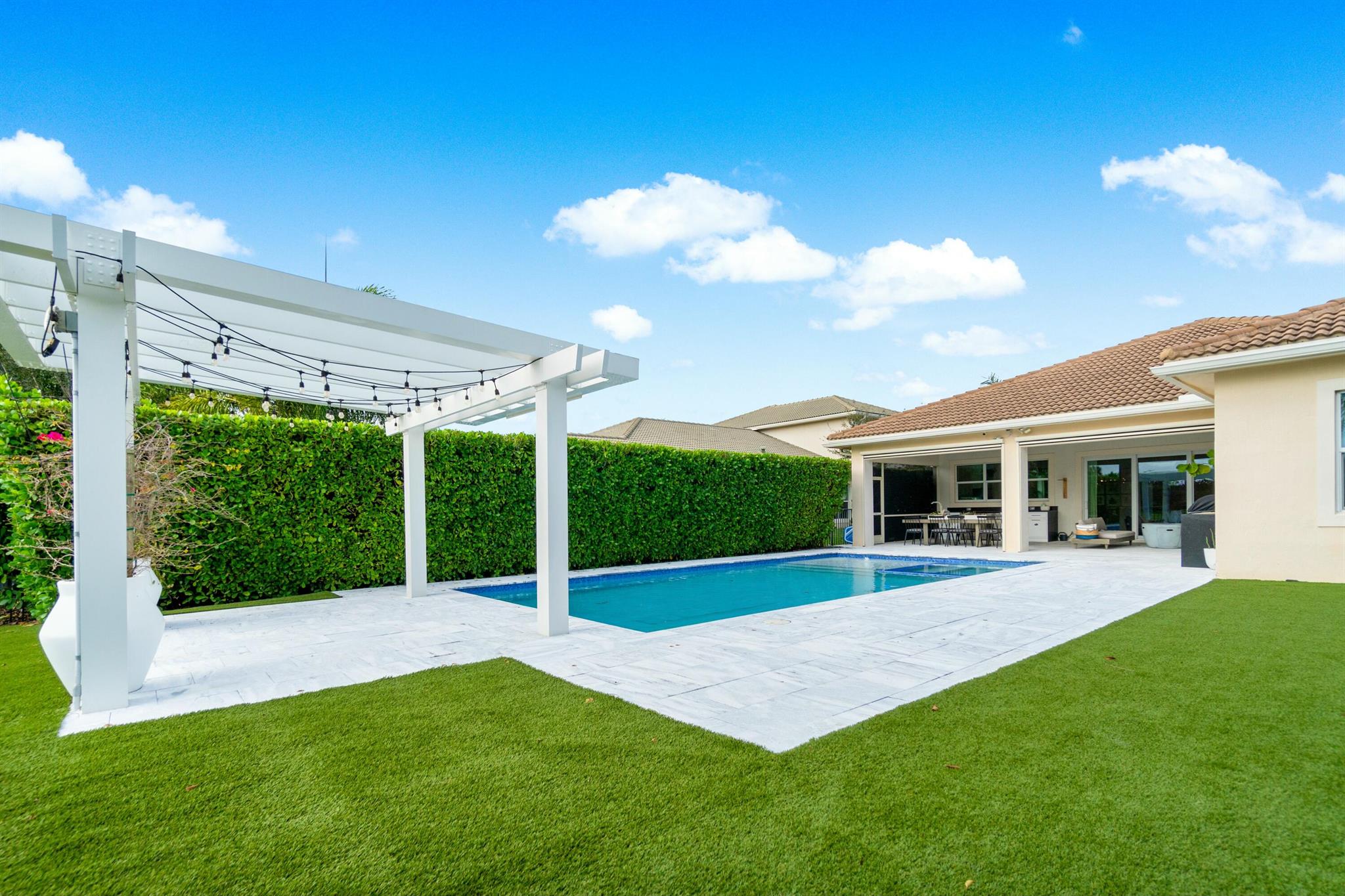 JUPITER COUNTRY CLUB - Residential