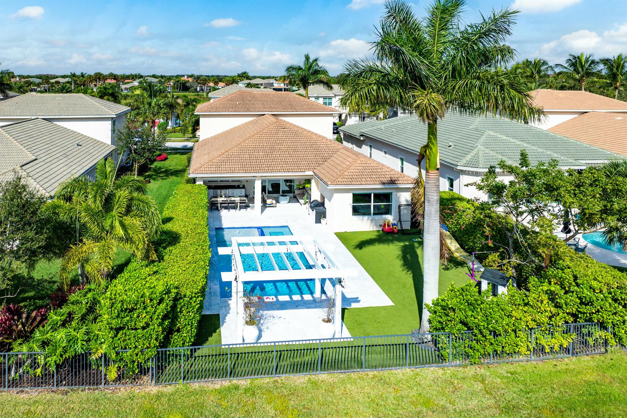 JUPITER COUNTRY CLUB - Residential